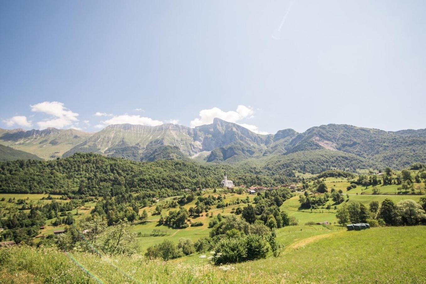 Apartma Luna With Mountain View Kobarid Kültér fotó